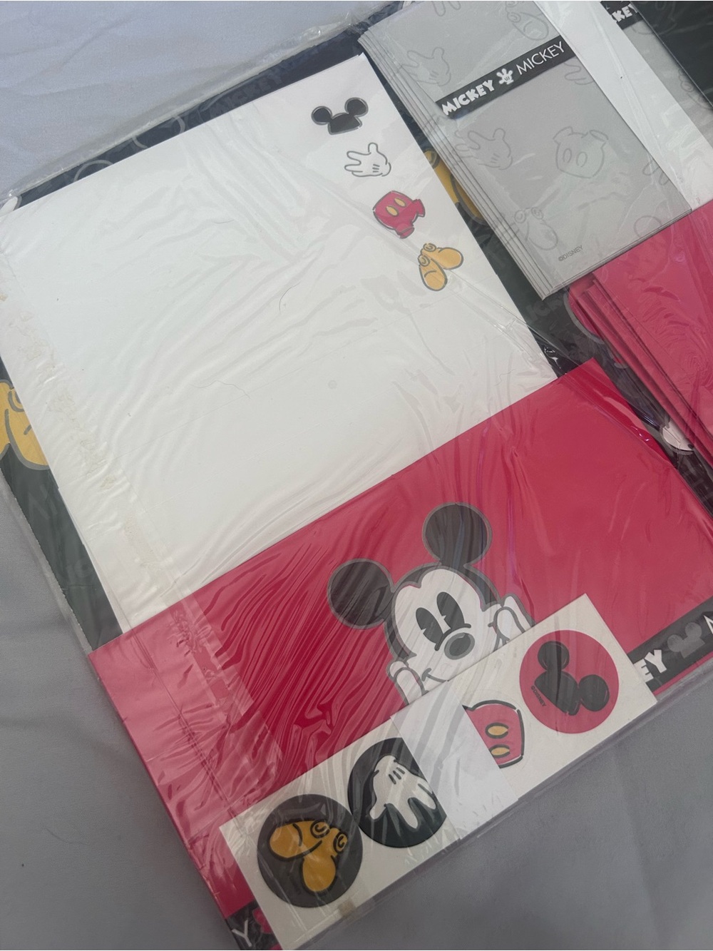 Vintage Mickey Stationary Set - Picture 3 of 4